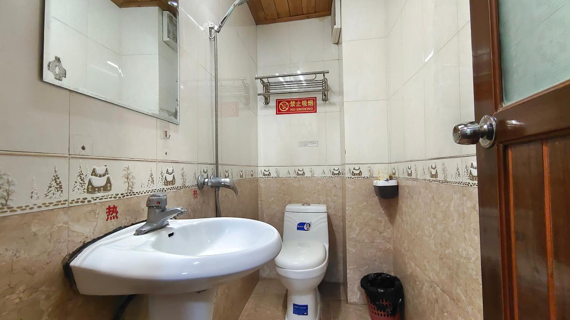 Hotel 老门客栈 Yangshuo Zewnętrze zdjęcie